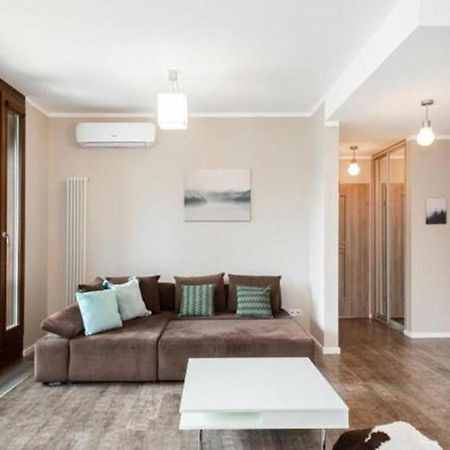 Golden Apartments - Kolejowa - One Bedroom วอร์ซอ ภายนอก รูปภาพ